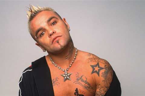 Shifty Shellshock, Crazy Town Singer, Dead at 49