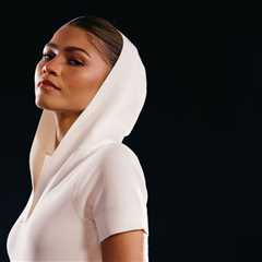 Zendaya Partners With Sportswear Brand On Running: 5 Summer Pieces to Re-Create Her Ultimate..