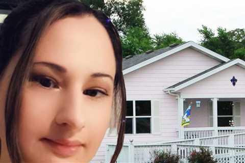 Gypsy Rose Blanchard Rips Tourists Visiting Murder House