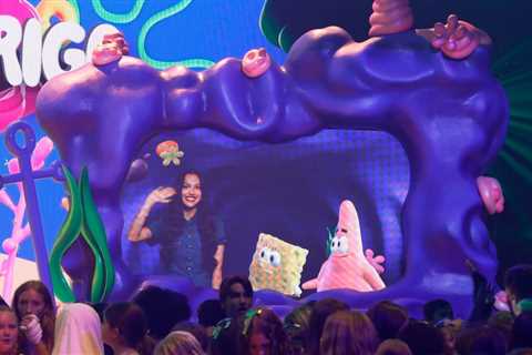 ‘Barbie,’ Taylor Swift & Olivia Rodrigo Win Multiple Awards at 2024 Kids’ Choice Awards: Full..