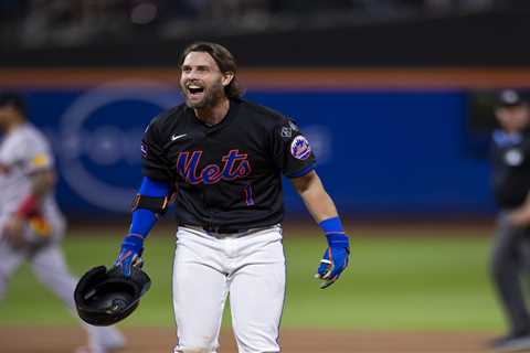 Jeff McNeil’s walk-off hit in 10th propels red-hot Mets past Braves in thriller