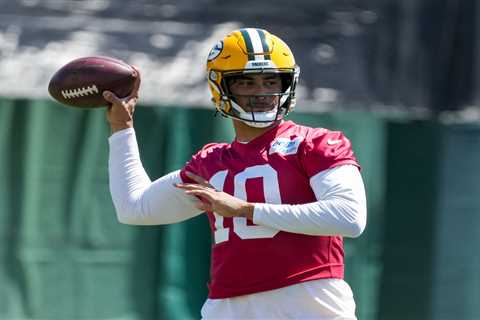 Jordan Love becomes highest-paid NFL QB in history with $220M Packers contract