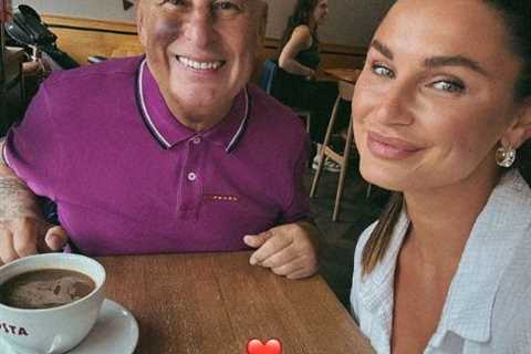 Samantha Faiers reveals step-dad in rehab for alcoholism