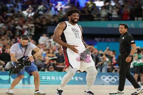 Joel Embiid taunts Paris crowd ahead of USA gold medal game with France