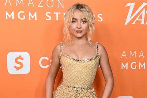 Sabrina Carpenter Felt ‘Alone’ When Releasing ‘Espresso’ – Hollywood Life