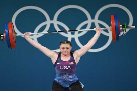 Olivia Reeves sets world record en route to U.S.’s first weightlifting gold in 24 years