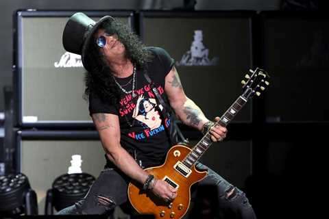 Why Slash Got Rid of His Early Guns N’ Roses Guitars