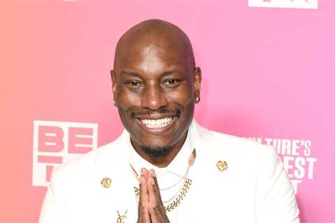 Tyrese Rocks Fake Beard In Viral National Anthem Performance