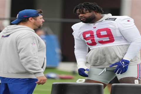 Giants trade edge rusher Jordan Phillips to Cowboys in rare deal between rivals