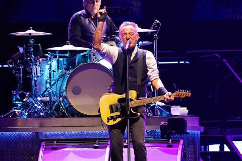 E Street Shufflin’: Nine Great Moments From Bruce Springsteen’s Second Night In Pittsburgh