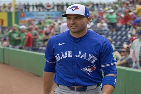 Joey Votto announces retirement from baseball after incredible 17-year career