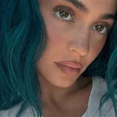 Kylie Jenner Revives ‘King Kylie’ Era With New Teal Hair