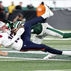 Patriots coach Jerod Mayo won’t commit to Jacoby Brissett after Jets dud with Drake Maye waiting