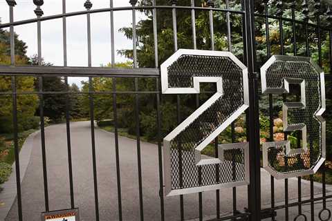 Michael Jordan’s $14.8 million mansion finally finds buyer after more than 10 years on market