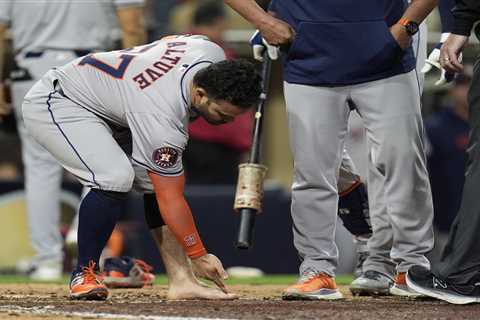 Jose Altuve ejected after taking off sock and cleat in wild scene in Astros’ win