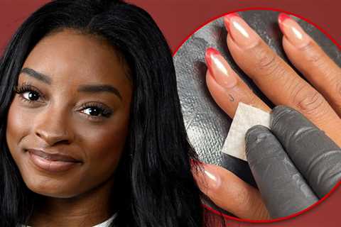 Simone Biles Gets 'J' Tattoo On Ring Finger, Apparent Homage To Jonathan Owens