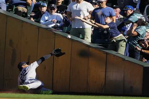 Yankees’ Juan Soto likely avoids major injury after Aaron Judge-like wall collision: ‘A little..