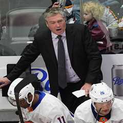 Patrick Roy not yet altering Islanders’ fourth line despite struggles