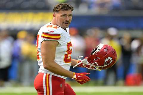 Why Jim Nantz got a Travis Kelce shoutout after last week’s breakout game: ‘All the hot takes’