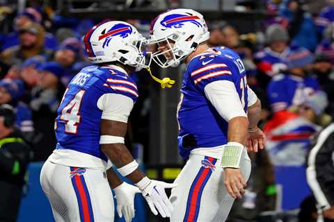 Josh Allen, Stefon Diggs collide for first time since once-inseparable duo’s Bills divorce