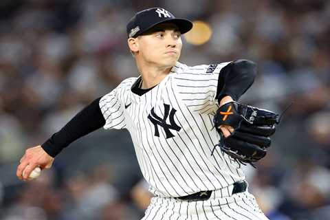 New closer Luke Weaver locks down Yankees’ win — with big assist from Clay Holmes