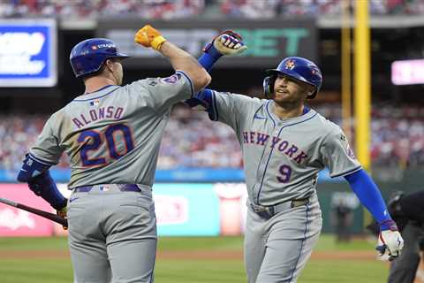 Mets vs. Phillies prediction: Sean Manaea battles Aaron Nola in NLDS Game 3