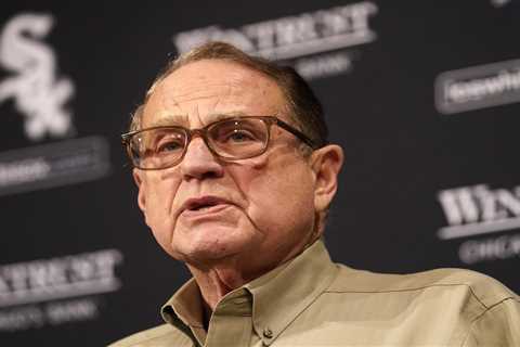 Jerry Reinsdorf open to selling moribund White Sox after historically bad season