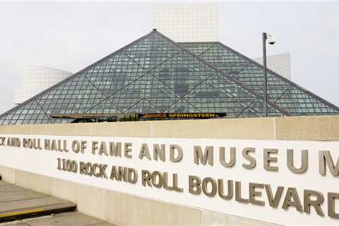 Rock Hall of Fame Faces Copyright Case Over Van Halen Pic From Lawsuit-Happy Music Photog