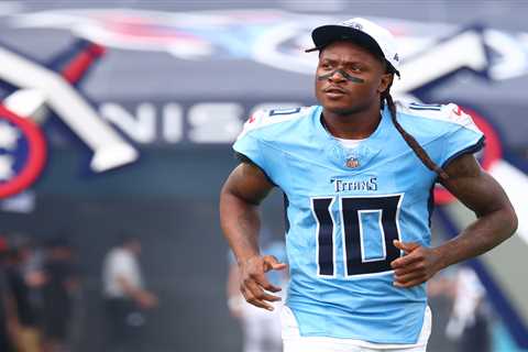 Chiefs trading for Titans’ DeAndre Hopkins in NFL blockbuster