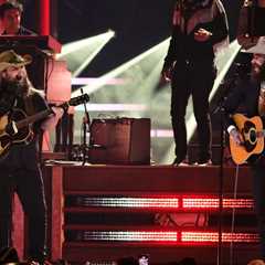 Post Malone & Chris Stapleton Open the 2024 CMA Awards With Spirited ‘California Sober’ Performance