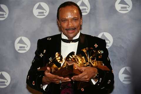 10 Times Quincy Jones Made Awards Show History