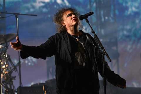 The Cure Earns First U.K. No. 1 Album in 32 Years With ‘Songs of a Lost World’