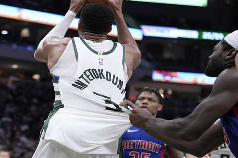 Pistons’ Isaiah Stewart uses ‘dangerous play’ to stop Giannis Antetokounmpo