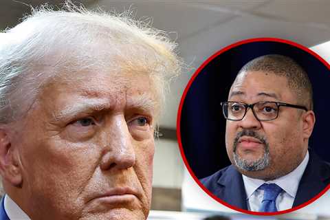 Manhattan D.A. Says Donald Trump's Felony Sentencing Should Be Delayed