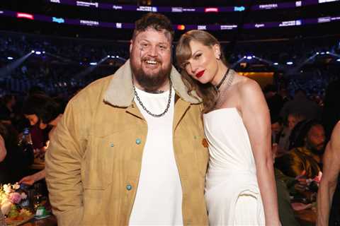 Jelly Roll Reveals What He Told Taylor Swift When They Met, Despite Being at a ‘Loss for Words’