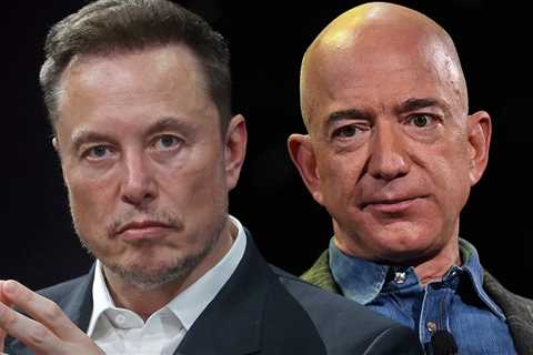 Elon Musk Shades Jeff Bezos for Supposedly Saying Trump Would Lose Election