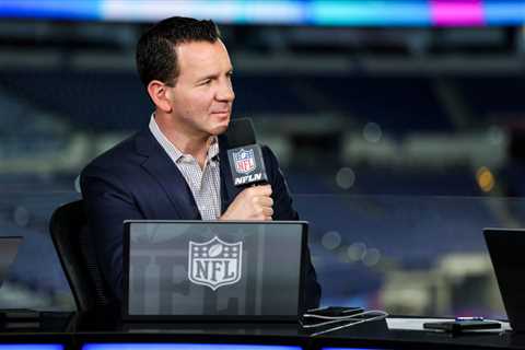 Ian Rapoport scolds ex-Titans coach Mike Mularkey for tricking him into extension report before..