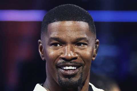 Jamie Foxx Sings Karaoke With the Stars Of Real Housewives' of Atlanta