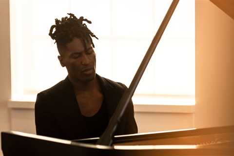 Jon Batiste Scores First No. 1 on Billboard’s Classical Albums Chart With ‘Beethoven Blues’