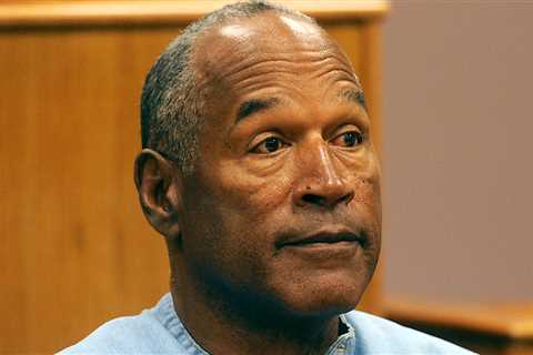 O.J. Simpson's Ex-Bodyguard Claims to Have Murder Confession Recording, Now in Cops' Hands