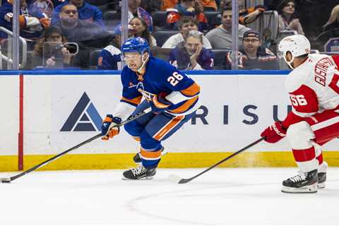 Oliver Wahlstrom claimed off waivers by Bruins as winding Islanders career comes to an end