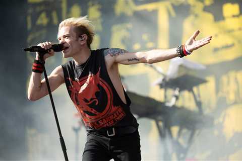 ‘This Is the Final Run’: Deryck Whibley on Sum 41’s Last Chapter