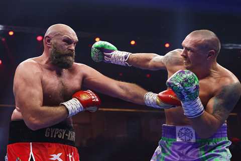 Oleksandr Usyk beats Tyson Fury in rematch to defend heavyweight titles