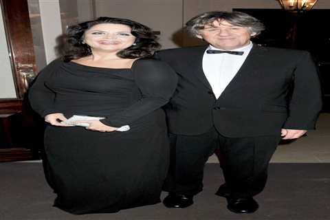 Ruth Jones and David Peet: A Look at Their Relationship and Professional Collaboration