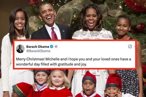 People Have A Lot To Say About The Obama's 2024 Christmas Photo