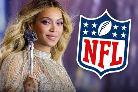 Beyoncé’s Christmas-Cowboy Mash-Up for NFL Gameday on Netflix