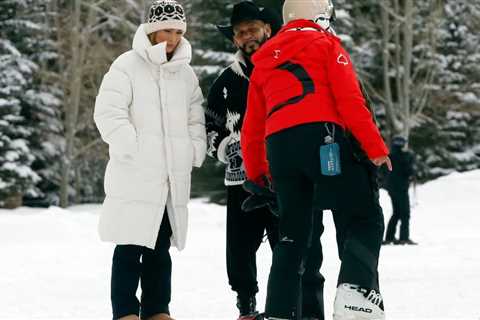 Fabulous Jennifer Lopez Bundles Up for Snowy Fun