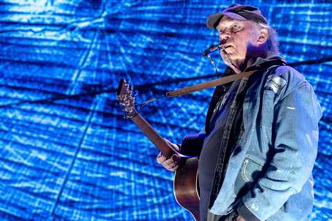 Neil Young’s Glastonbury 2025 Withdrawal: ‘A Corporate Turn-Off’