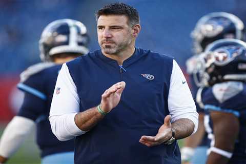 Patriots enter contract negotiations with Mike Vrabel as head coach search hits fever pitch