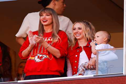 Taylor Swift Subtly Celebrates Patrick & Brittany Mahomes’ Baby Announcement
